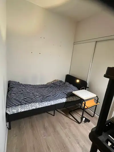 Private bedroom in a 2 bedroom condo unit in great location (west queen west) close to nightlife, pa...