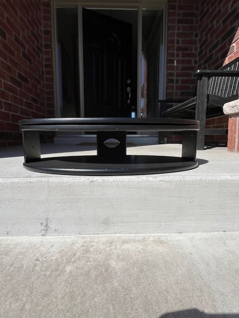 TV Swivel Stand for Small TV's in TVs in Windsor Region - Image 3