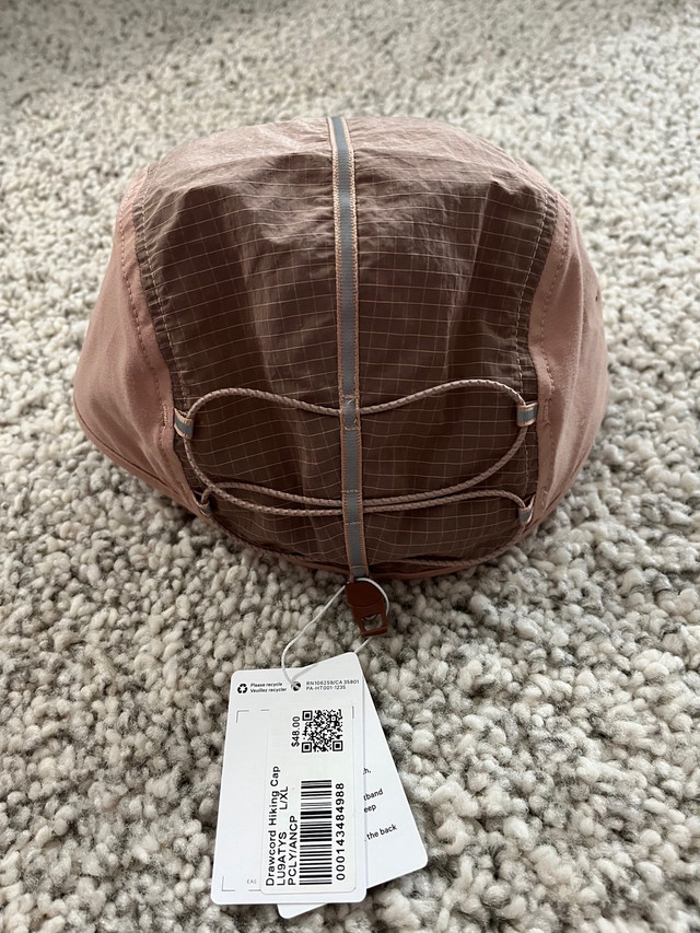 Brand New Lululemon Drawcord Hiking Hat Cap in Women's - Other in City of Toronto - Image 4