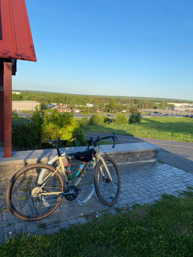 Cube gravel bike and smart trainer in Road in Sault Ste. Marie