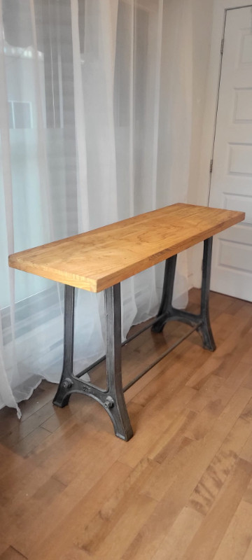 Table console fer forgé / bois dans Mobilier de salle à manger et cuisine  à Ville de Montréal