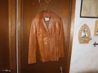 100% Leather Jacket - Vintage -Made in Canada