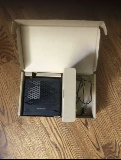 Used TC4350 in like new condition. DOCSIS 3.0 cable modem offering next to 8 bonded upstream channel...
