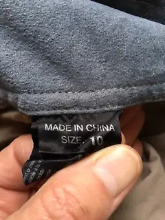 Mountain Hardware Ladies Technical Hiking Pants EUC in Women's - Bottoms in Oshawa / Durham Region - Image 3