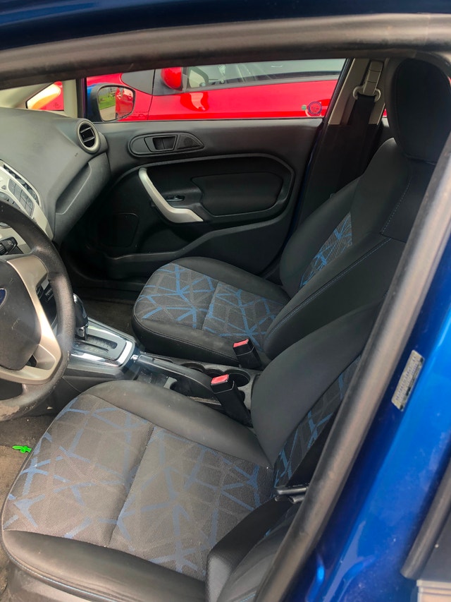 Ford fiesta — photo 2
