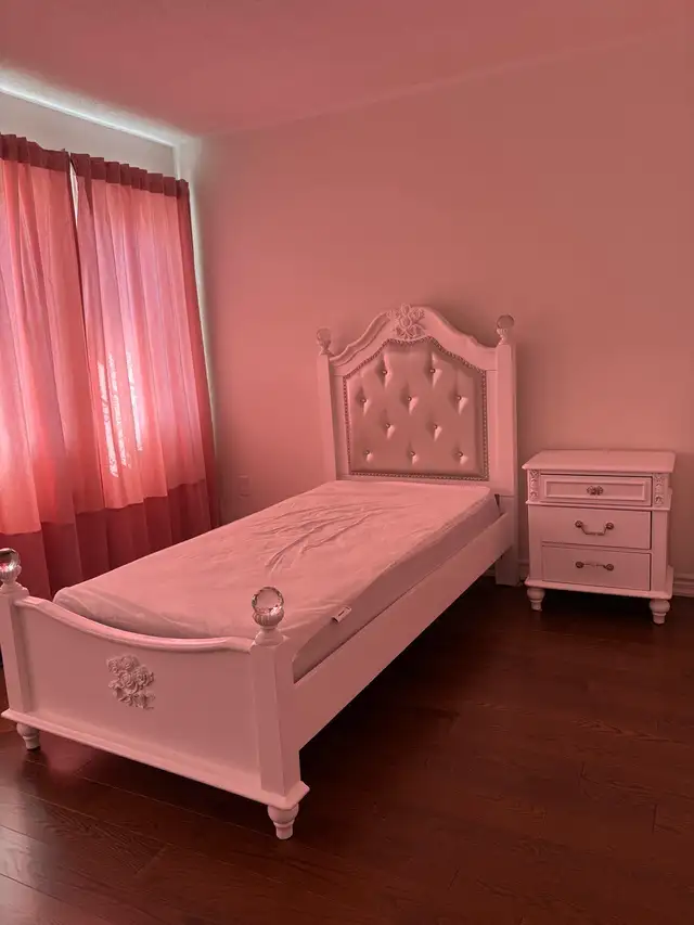 Twin princess white bed Dresser Nightstand in Beds & Mattresses in Oshawa / Durham Region - Image 5