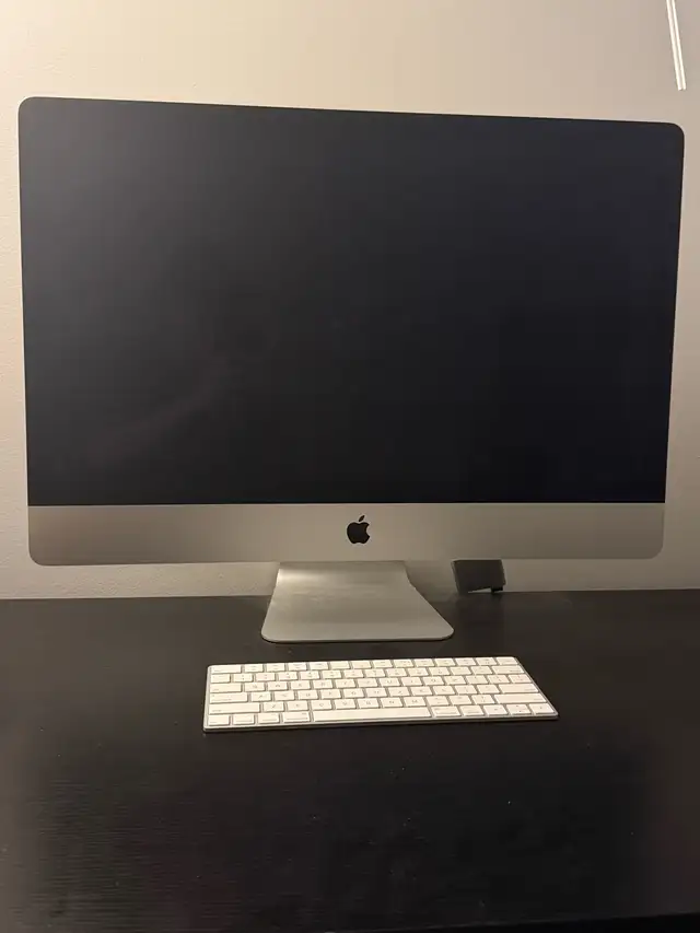 iMac 27" Retina 5k (2020) - brand new condition 