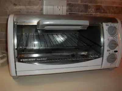 BLACK AND DECKER TOASTER OVEN, View more