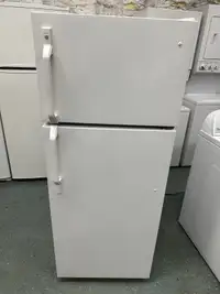 Lots of 24 inch GE fridge and freezer in perfect condition 