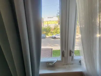 Quiet female-only room in the house near subway and High Park, View more