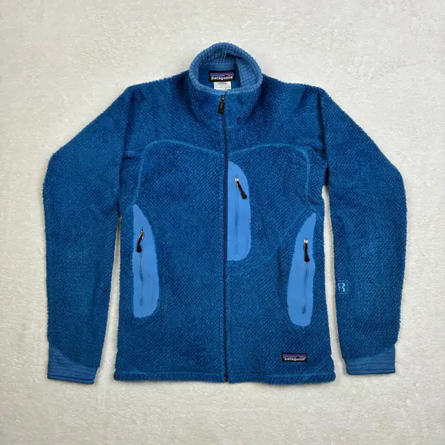 Patagonia R2 Regulator High-Loft Fleece Jacket - Women's Size XS in Women's - Tops & Outerwear in St. Albert - Image 2