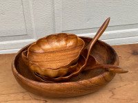 “Wooden Salad Bowl Set” Located near Berwick. 