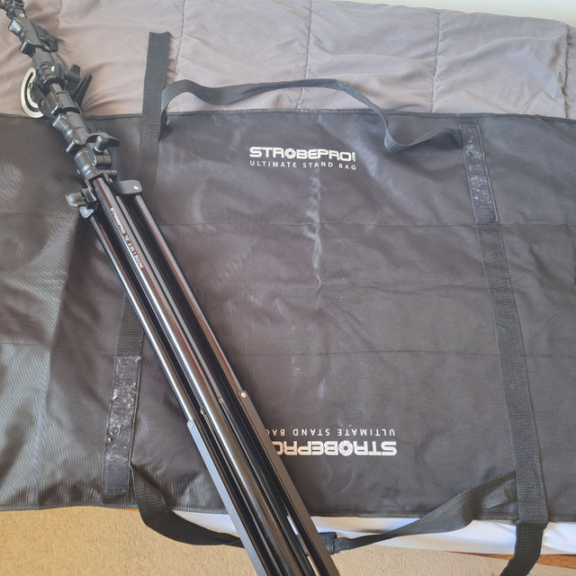 STROBEPRO boom and bag + light stands in Cameras & Camcorders in Calgary - Image 3