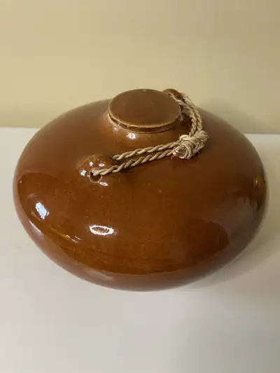 Antique Très Rare Bouillotte en Céramique, View more