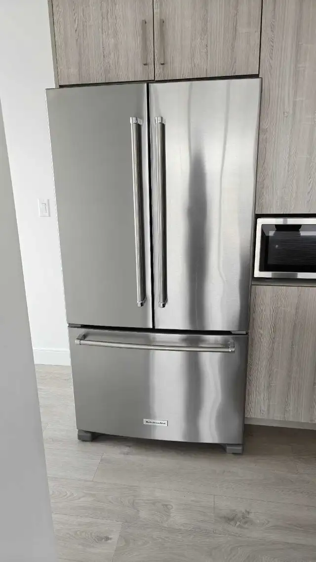 KitchenAid French Door Refrigerator in Refrigerators in Dartmouth - Image 4