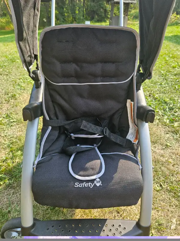 Safety First Sit & Stand Stroller in Strollers, Carriers & Car Seats in Strathcona County - Image 5