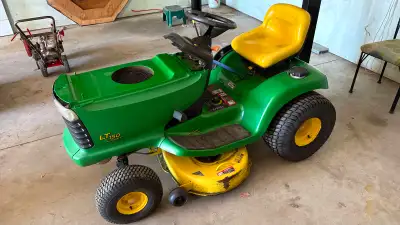 John Deere LT150 Lawn Tractor, View more