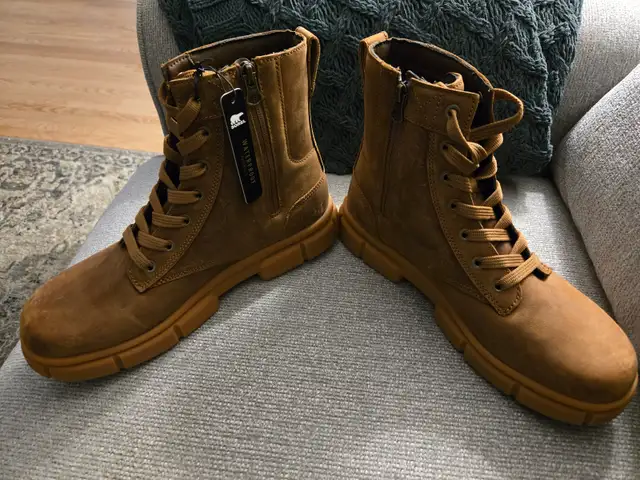 Sorel womens Explorer Lace Boot Fashion Boot in Women's - Shoes in City of Toronto - Image 4