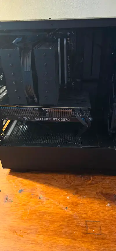 Selling Gaming PC (built new one) GPU - EVGA FTW3 2070 Super CPU - Ryzen 3700X Ram - Corsair vengean...