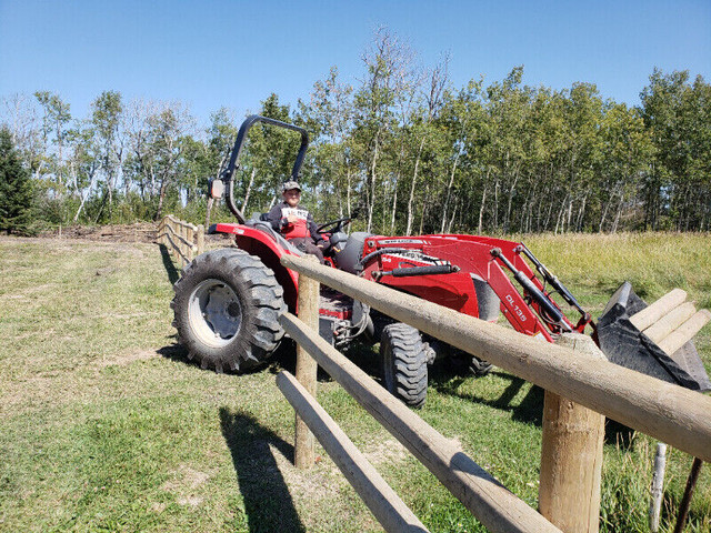 Custom Cattle Fencing and Acreage Fencing in Equestrian & Livestock Accessories in Regina