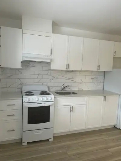 630 CUMMINGS AVE UNIT 213, OTTAWA, ON UNFURNISHED BACHELOR + BALCONY -Available: February 1st, 2026...