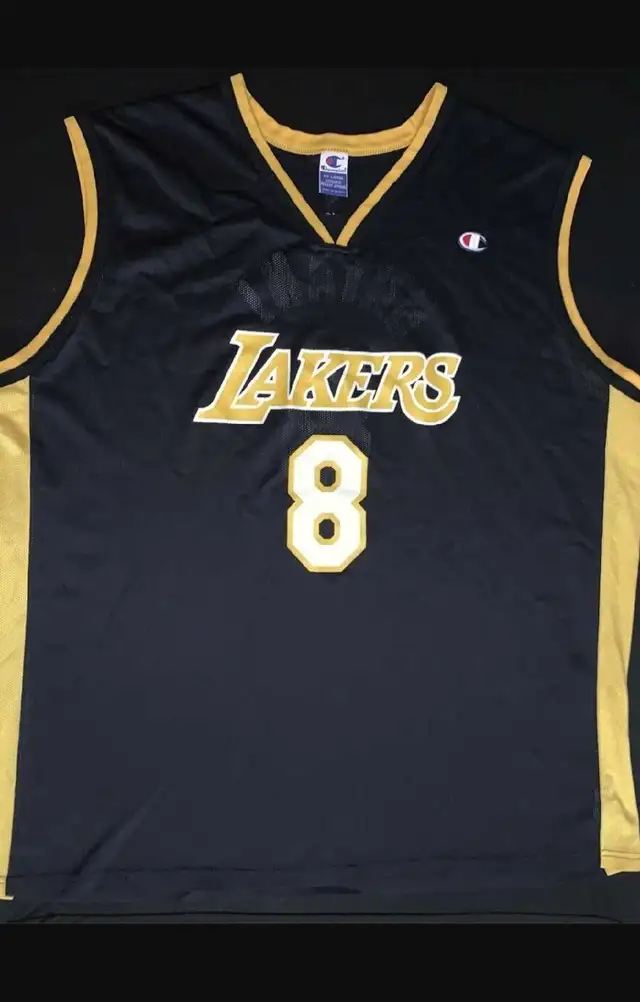 Nike Champion NBA LA Lakers #8 Kobe Bryant black jersey Large  in Men's in City of Toronto - Image 2