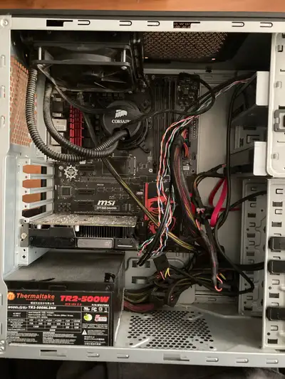 Old gaming pc just missing the hard drive everything still works great GTX 1050 8gb of ram Liquid co...