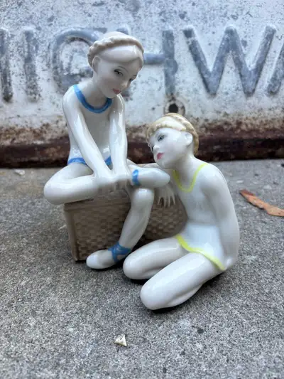 Royal Doulton Ballet Class HN3134, View more