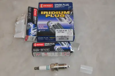 Six OE Long Life Iridium Spark Plugs for V6 Acura MDX and other Honda models. Gap 0.044". Brand new...