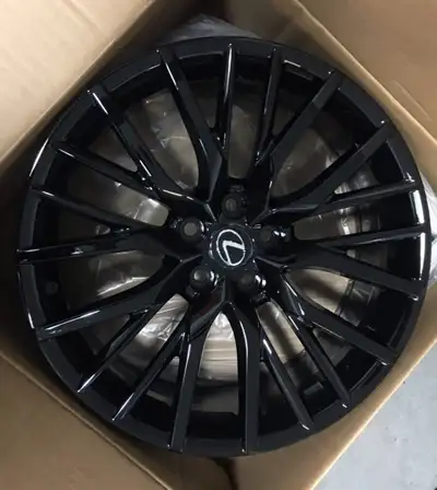 Design: F Sport Style Finish: Glossy Black Wheel Spec: Size/Width/Offset: 18x7.5 • ET35 | 20x8 • ET3...