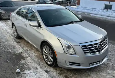 Cadillac XTS Luxury 4D Sedan AWD 2013 – Excellente condition mécanique Kilométrage : 210 000 km Mote...