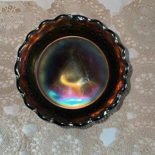 Vintage Blue Carnival Glass Candy Dish in Arts & Collectibles in Mississauga / Peel Region - Image 5