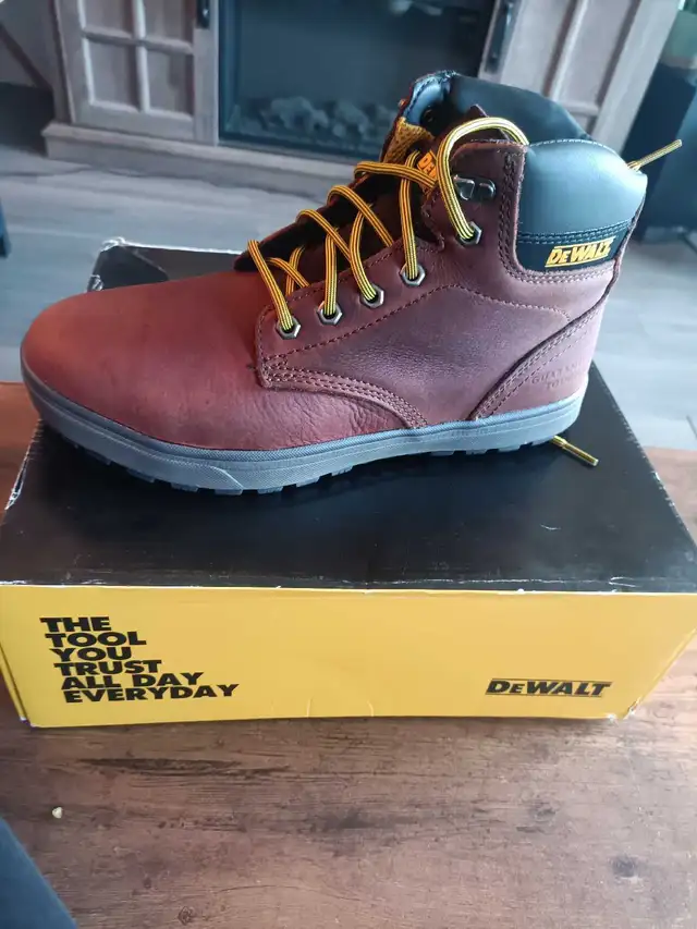 DeWalt Plasma Work Boots in Men's Shoes in City of Toronto - Image 3