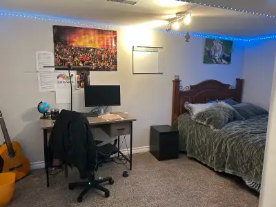 Move in ready We have ONE available room only. Shared accommodation for rent. One private bedroom wi...