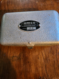 Umco P-9 Antique fishing tackle fly box