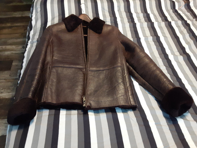 Danier Leather Jacket in Women's - Tops & Outerwear in North Bay
