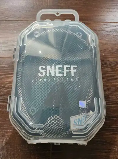 Sneff Aqua Gear Smart Snorkeling -. Color: Mint -. Size: S/M (12cm) -. Condition: Like new -. It's b...