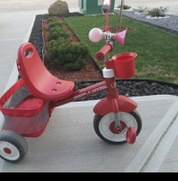 Toddler Tricycle with all acssosery.