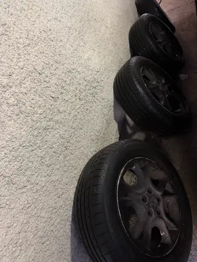 4X 225/65/17 Compasal city walk summer tires with Toyota original MAGS from my 2021 Rav4. Bolts patt...