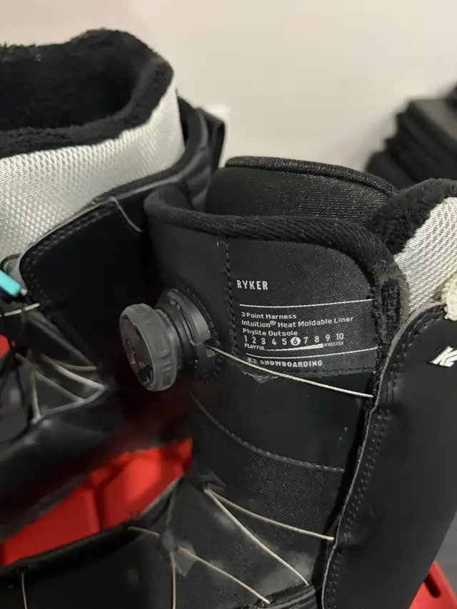 Men’s snowboard boots, size 12 in Snowboard in Edmonton - Image 3