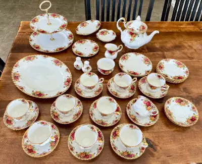 Never used Royal Albert Old Country Roses 42pc w/teapot etc, View more