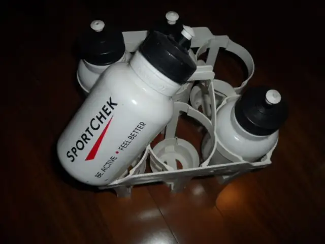 Sport Chek Water Bottles with Carry Case in Other in Markham / York Region - Image 2