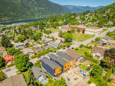 Enjoy energy efficient living at its best! Brand new, step 4 construction in the heart of the desira...