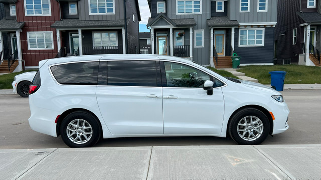 2023 Chrysler Pacifica in Cars & Trucks in Calgary - Image 2