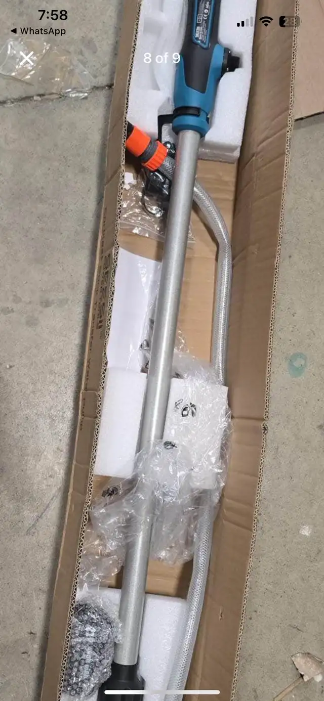 Seesii Cordless Stick Water Transfer Pump, 4000mAh Battery&Charg in Power Tools in Hamilton - Image 9