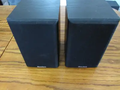 Paradigm Bookshelf Speakers Model ATOM 50 Watts Set Of 2 Works And Tested Sounds Great $200 For The...