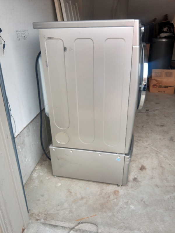 LG 27 Inch Electric Dryer with 7.3 Cu. Ft. Capacity Drum Washers