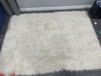 Wool shag white carpet 