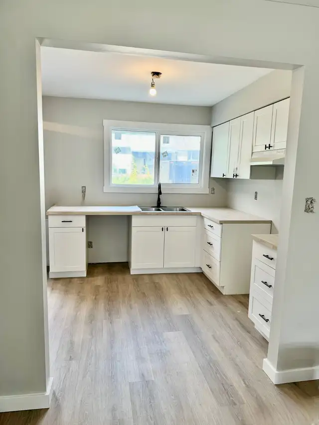 3-Bedroom Townhomes for Rent in Long Term Rentals in Terrace - Image 2