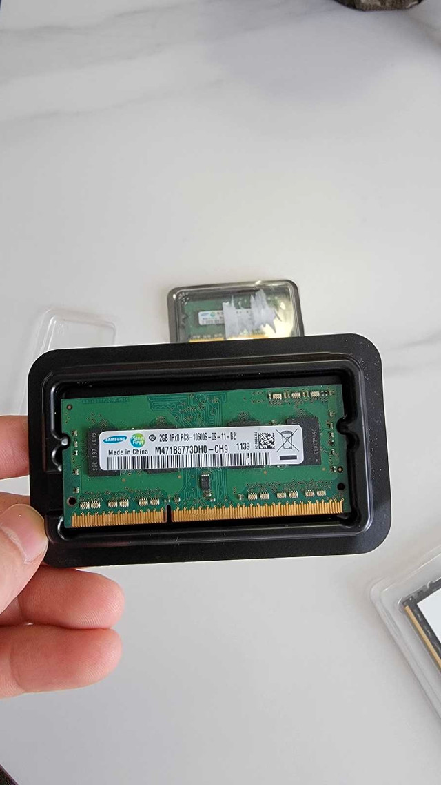 Samsung DDR3 2x2GB Ram Sticks dans Composants de système  à Longueuil/Rive Sud